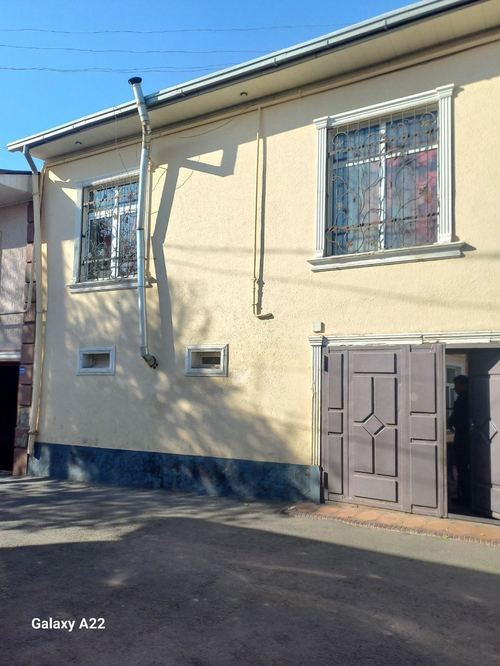 7-комнатный дом, 210 м²