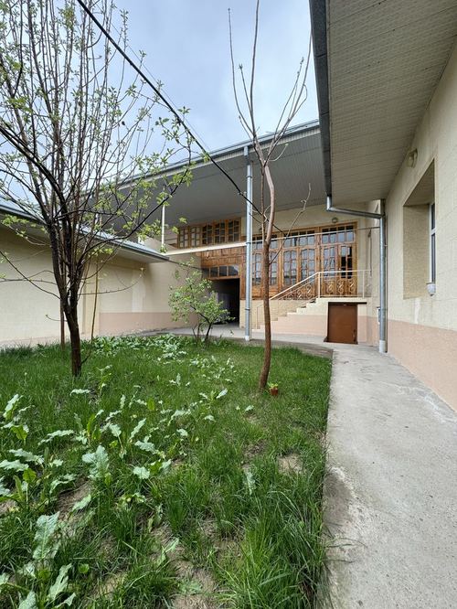 6-комнатная часть дома, 6000 м²