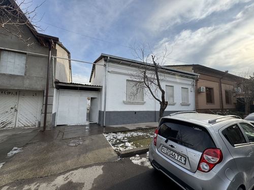 6-комнатный дом, 200 м²
