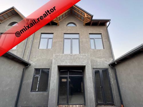 5-комнатный коттедж, 265 м²