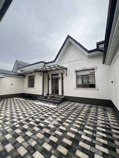 5-room cottage, 200 m²