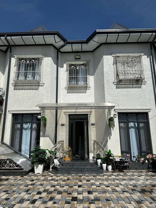 4-room house, 1 m²
