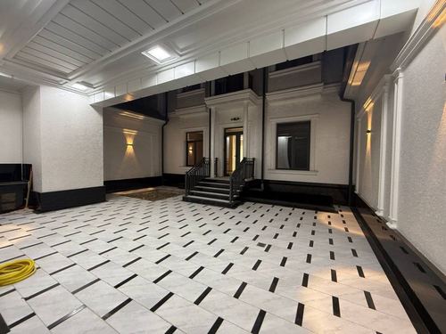 6-room house, 240 m²