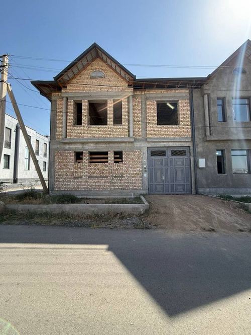 5-room house, 220 m²