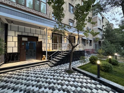 Mirabad | TsUM - Commercial space for rent along the road 95m2