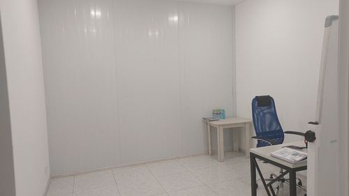 Office for cosmetology, nails, massage, etc. for rent in the city center