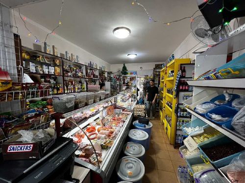 TTZ | 57 m² | Selling a profitable ready-made store | (55)