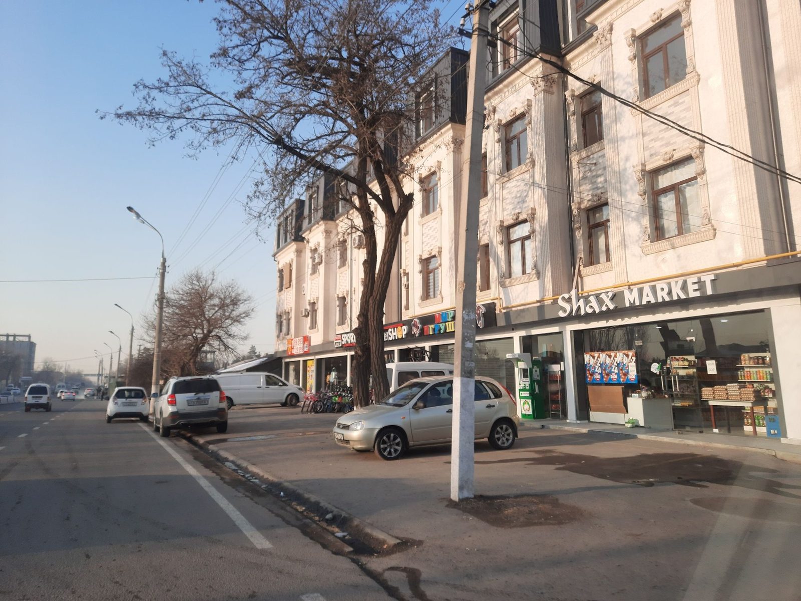 Продается магазин 77 кв. м в Мирзо-Улугбекском районе