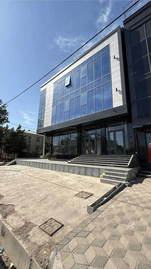 Продаётся здание! Ор-р Лабзак, Плов Комолон
