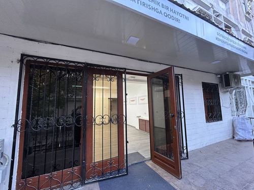 Sotiladi noturar joy, Yunusobod, 4 kv, mo'ljal avtosalon Quruq Yunusobod