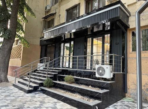 Shahar markazida tijorat binosi sotiladi, mo'ljal: HYATT mehmonxonasi