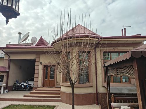 5-комнатный дом, 230 м²
