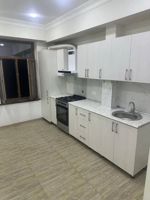 3-комнатная квартира, 130 м²