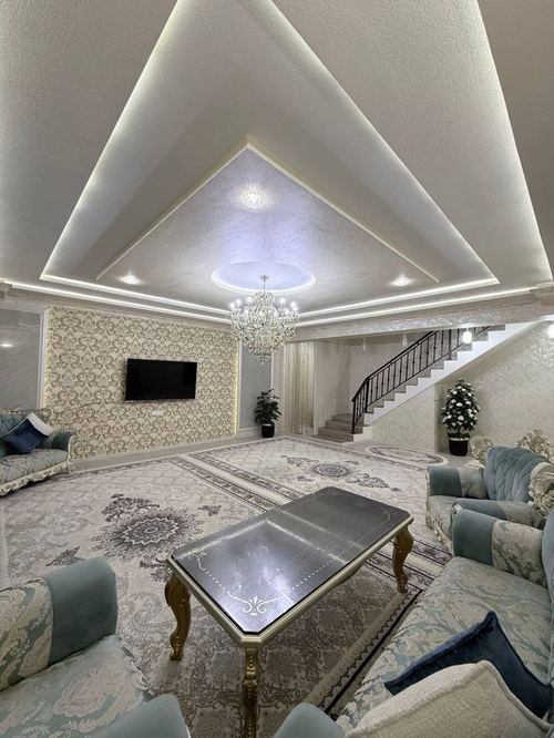 6-комнатная квартира, 232 м²