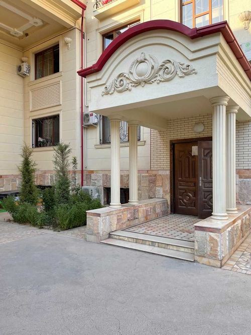 6-комнатная квартира, 190 м²