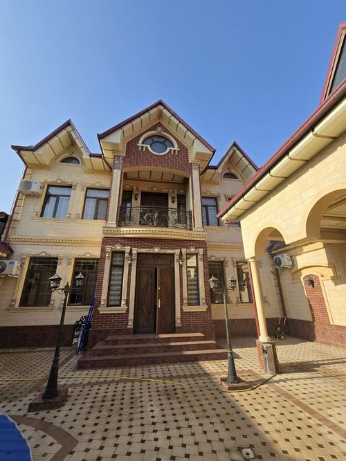7-комнатный дом, 350 м²
