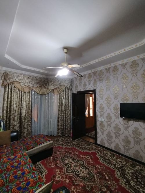 5-комнатная часть дома, 300 м²