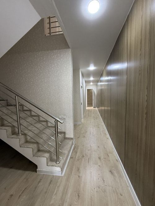 4-комнатный коттедж, 170 м²