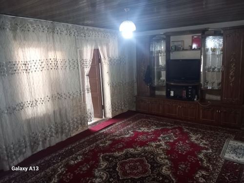 3-xonali kvartira, 70 m²