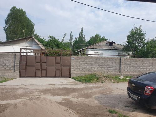 5-комнатный дом, 2400 м²