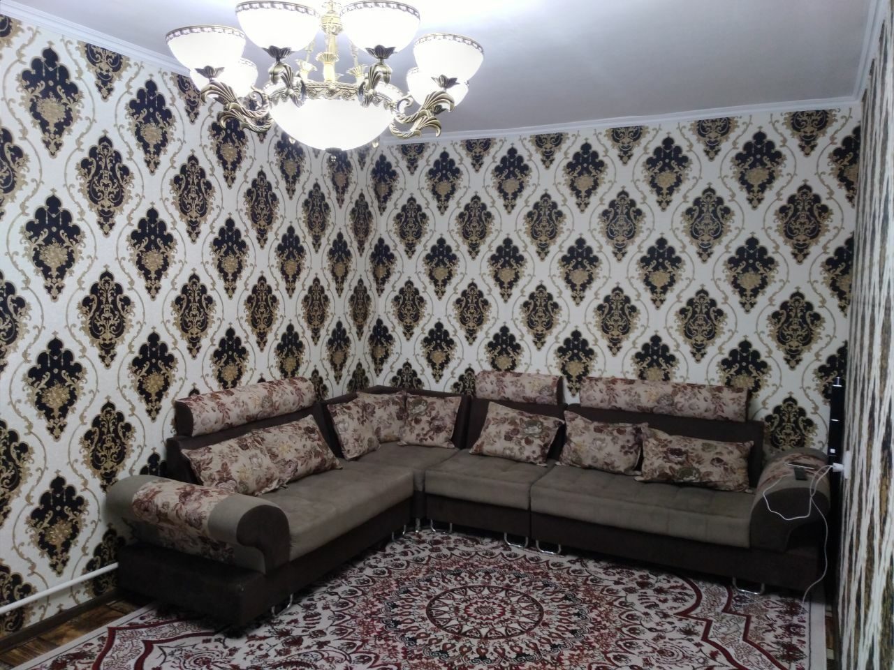 3-xonali kvartira, 80 m², 1/1 qavat, Toshkent, Mirobod tumani, sotuvga