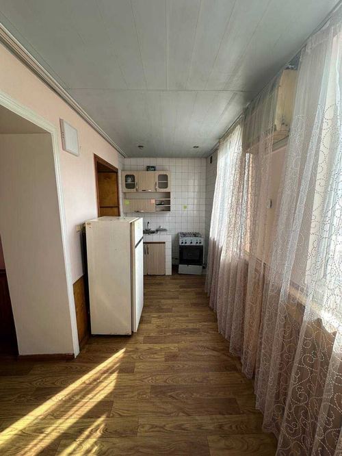 3-xonali kvartira, 77 m²