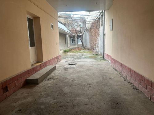 5-room house, 310 m²