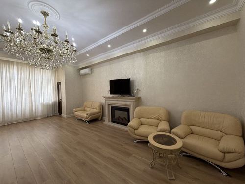 4-xonali kvartira, 166 m²
