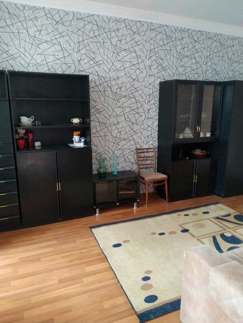 3-xonali kvartira, 70 m²