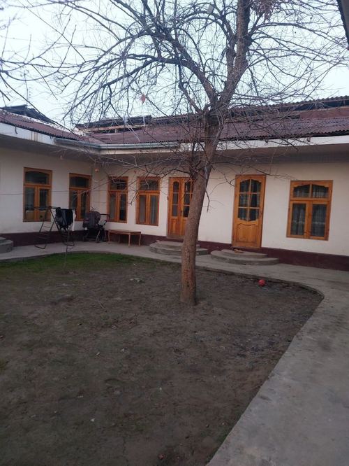 6-xonali uy, 1 m²