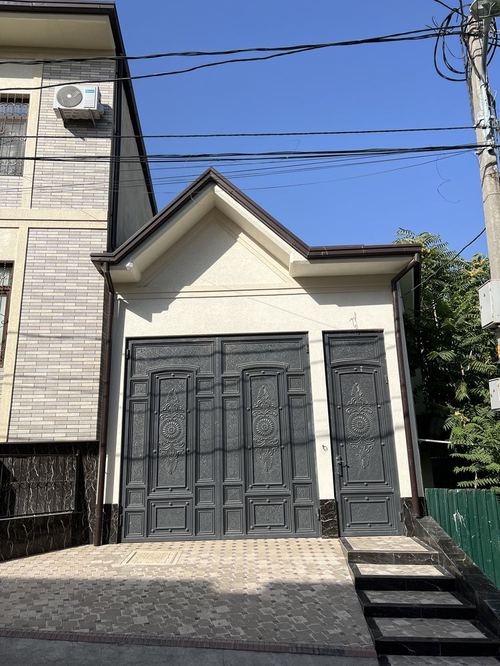 10-room house, 200 m²