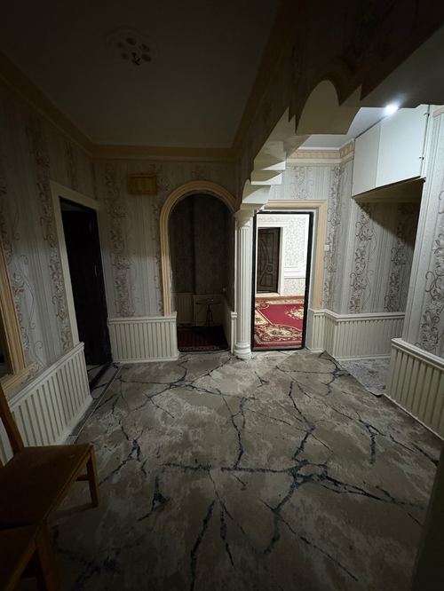 5-комнатная квартира, 6 м²