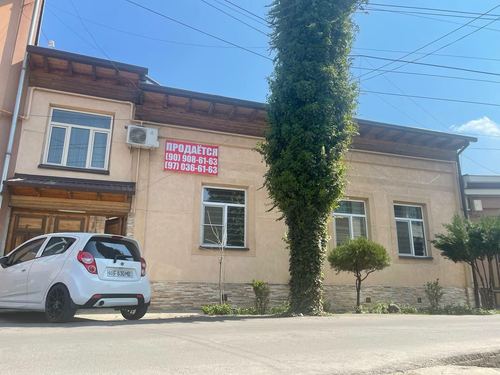 7-комнатный дом, 370 м²