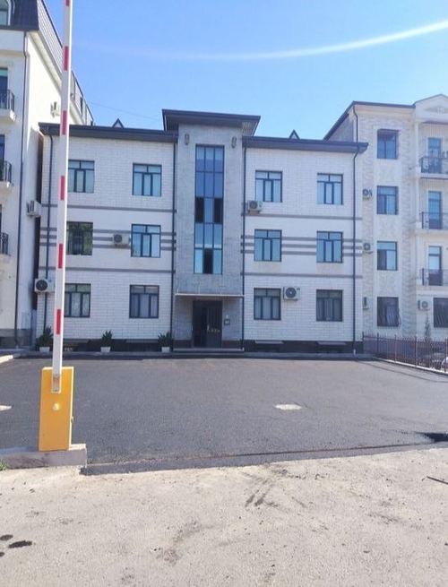 5-xonali kvartira, 180 m²