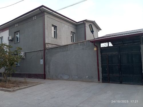 4-комнатный коттедж, 400 м²