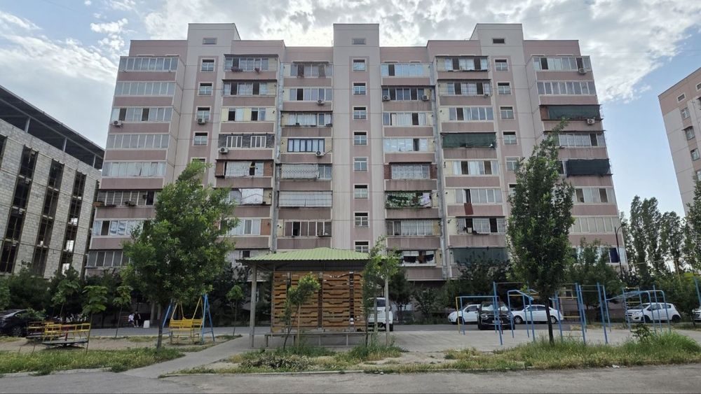 4-комнатная квартира, 99.99 м², 10/9 эт, Ташкент, Сергелийский район, на продажу