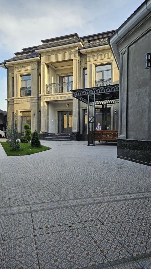 6-комнатный дом, 550 м²