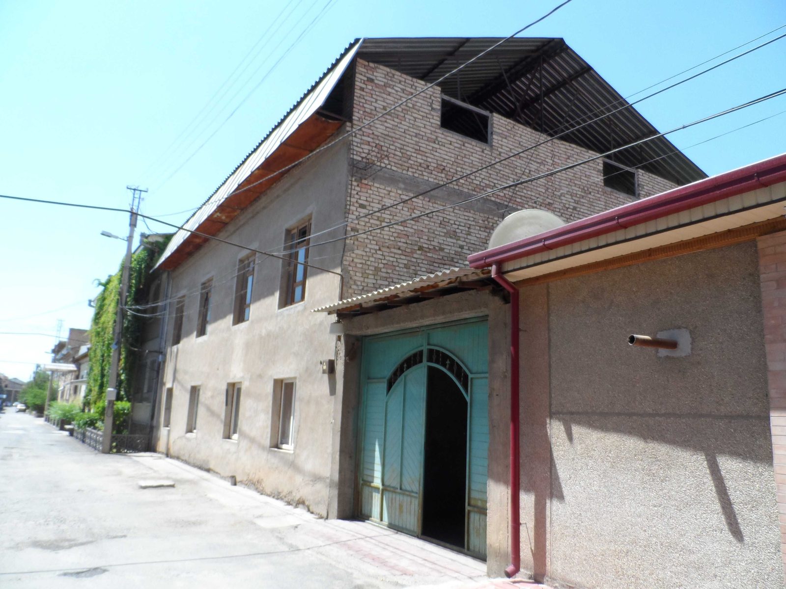 8-комнатный дом, 300 м², Ташкент, Мирзо-Улугбекский район, в аренду