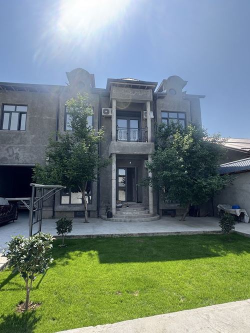 7-комнатный дом, 400 м²