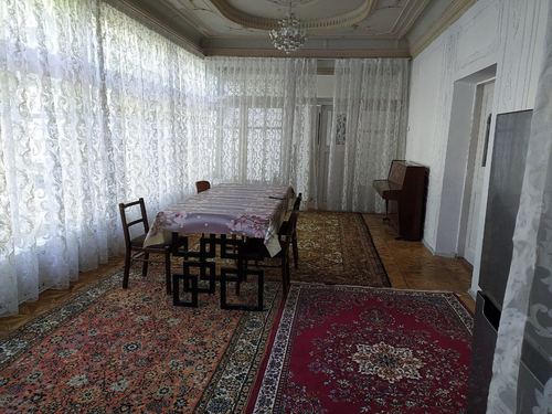 10-room house, 650 m²