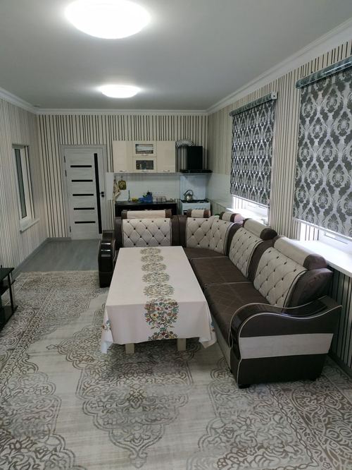 5-комнатный дом, 1800 м²