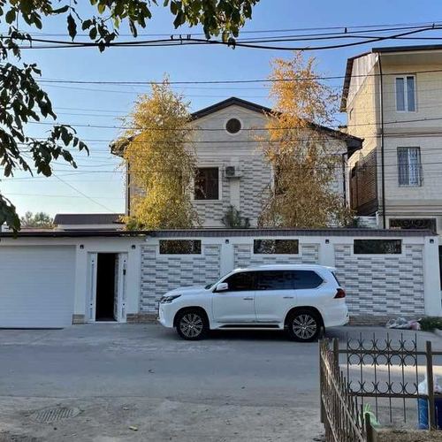 5-комнатный дом, 330 м²