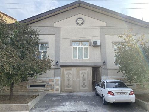 7-xonali uy, 1 m²