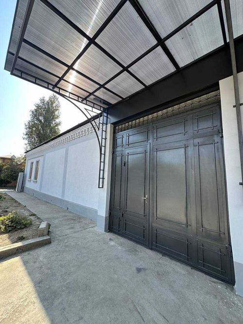 4-комнатный дом, 250 м²