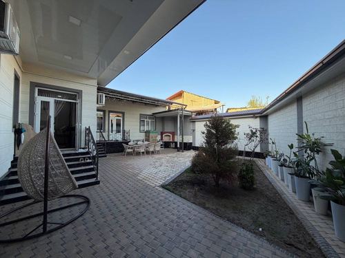6-xonali uy, 176 m²