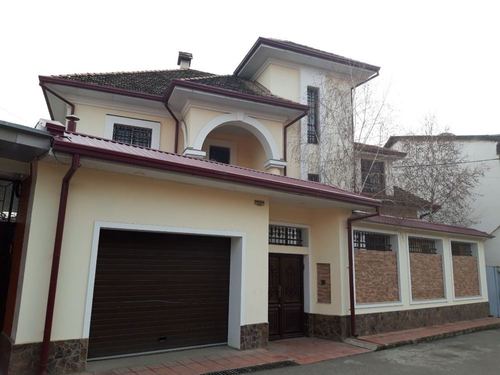 6-комнатный дом, 500 м²