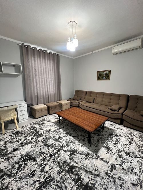 4-xonali kvartira, 400 m²
