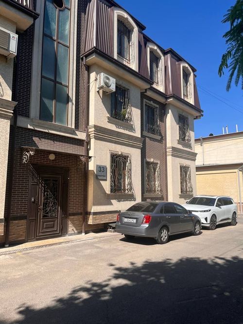 5-room apartment, 230 m²