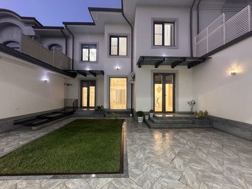 6-комнатный дом, 423 м²