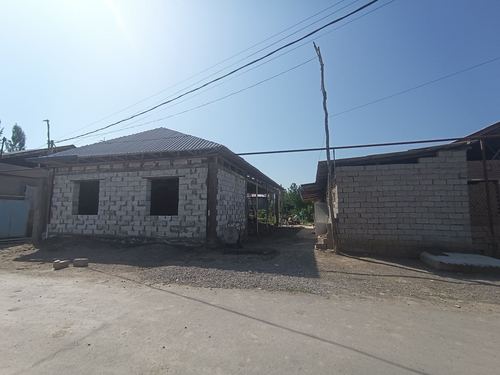 9-комнатный дом, 128 м²